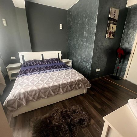 Dd Residence Otopeni Eksteriør billede